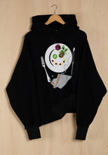 画像をギャラリービューアに読み込む, Hooded Sweatshirt / Dinner is served
